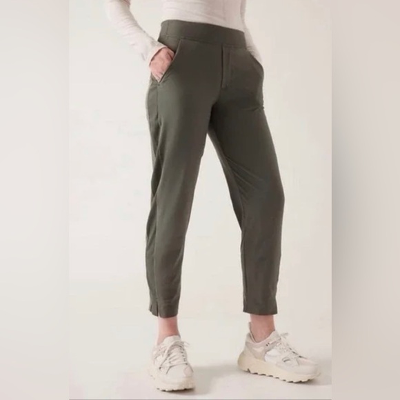 Athleta Pants - Athleta 18 Women’s Olive Green Pant Msrp 110 Inseam 28 Length 38 W 18 across